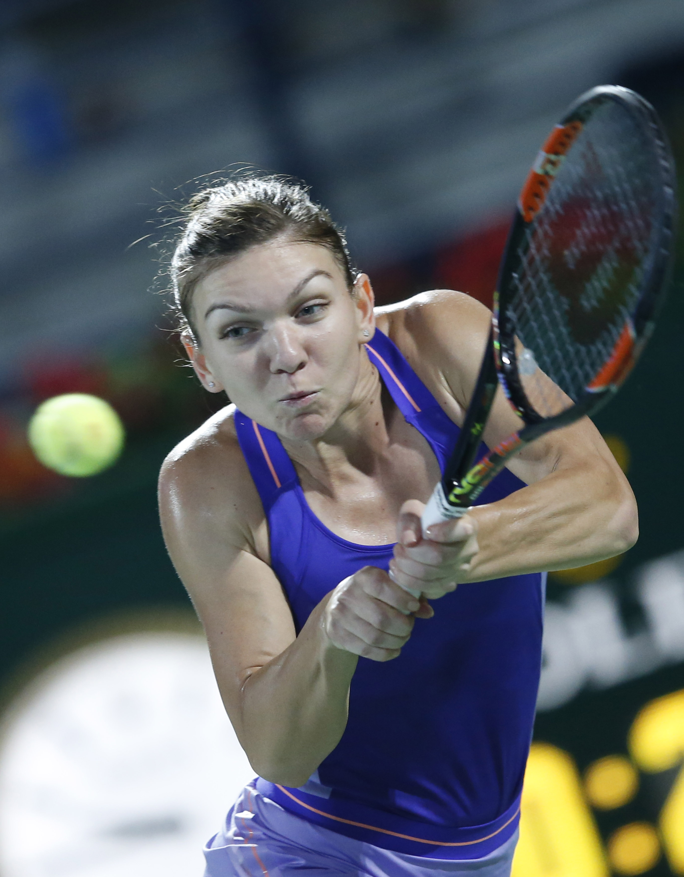 Concentrare, cuvântul de ordine la Dubai! Cum a trăit Simona Halep meciul cu Daniela Hantuchova / GALERIE FOTO