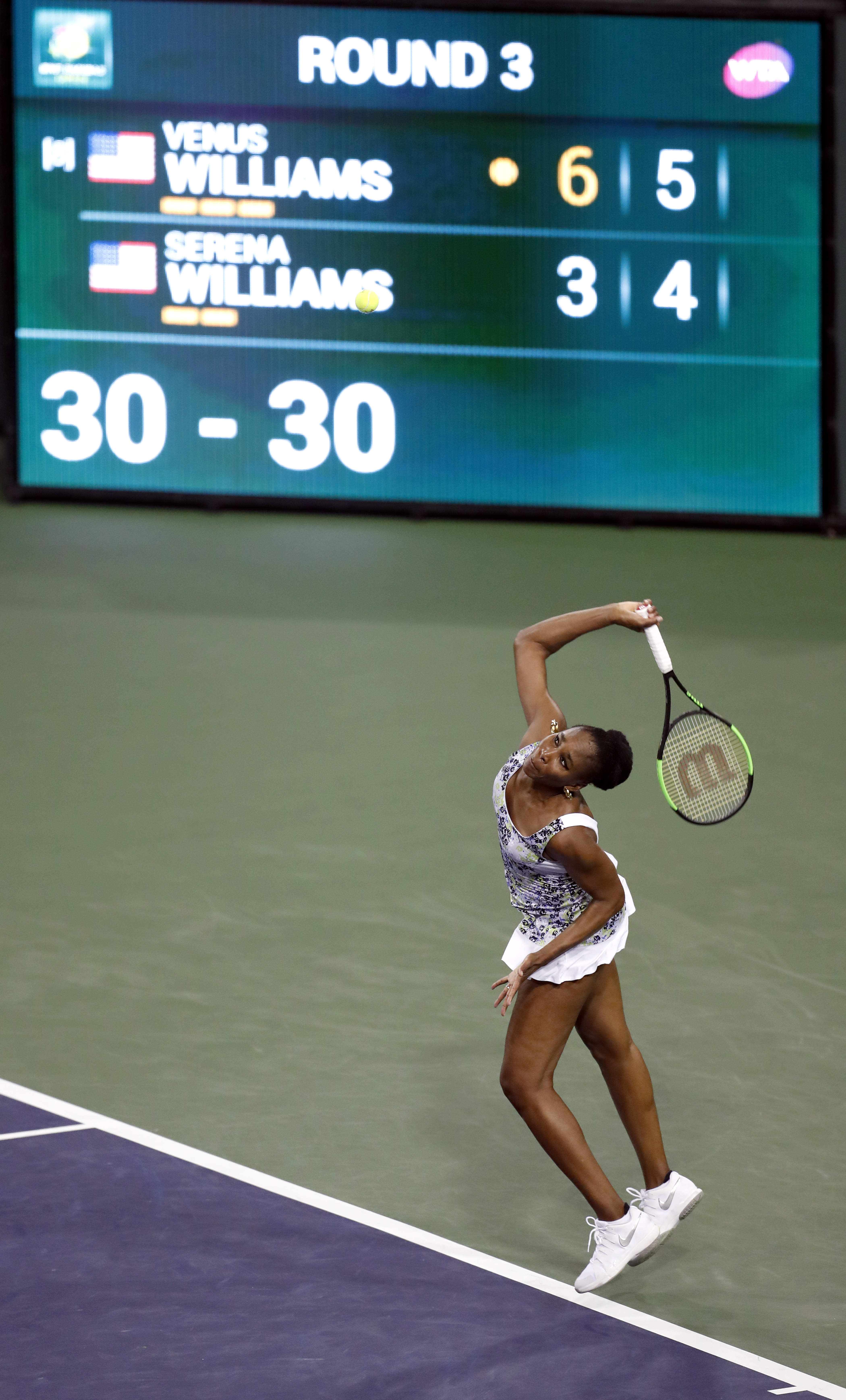 Simona Halep a văzut: Serena Williams, eliminată de Venus Williams de la Indian Wells. A fost al 29-lea duel al surorilor Williams / GALERIE FOTO & VIDEO