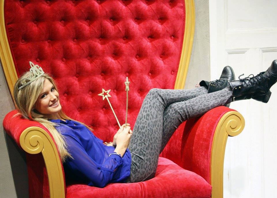 Bouchard și-a tras iubit! Se țin de mână ca doi porumbei! GALERIE FOTO HOT