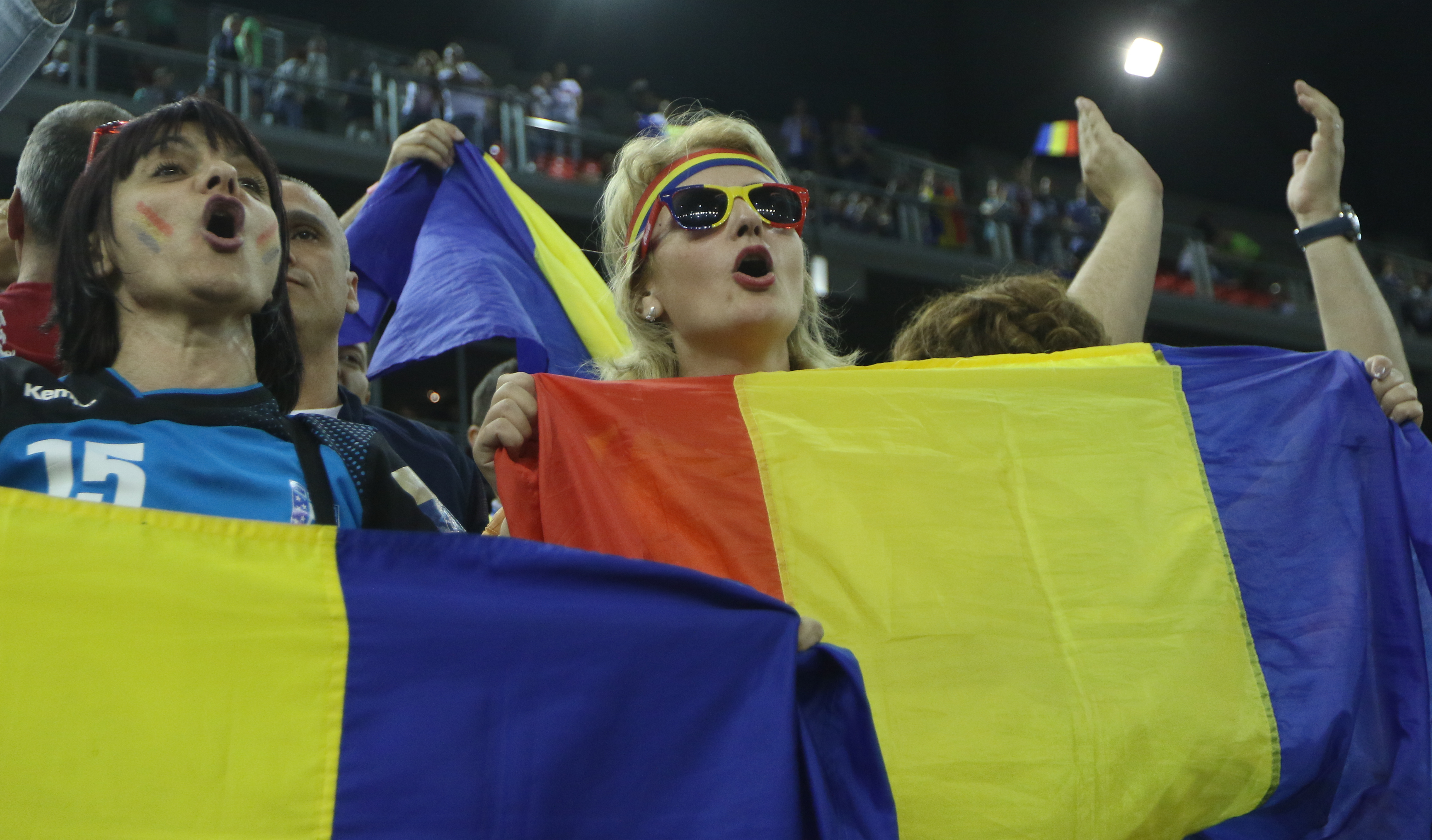 CSM București a sărbătorit calificarea în finala Champions League alături de sute de suporteri veniți la Budapesta! Reacții FOTO