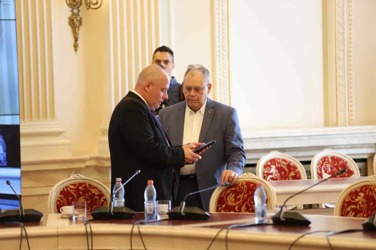 Dumitru Prunariu, singurul român care a zburat în Cosmos, aniversat în Senat după 45 de ani de la misiunea Soyuz 40