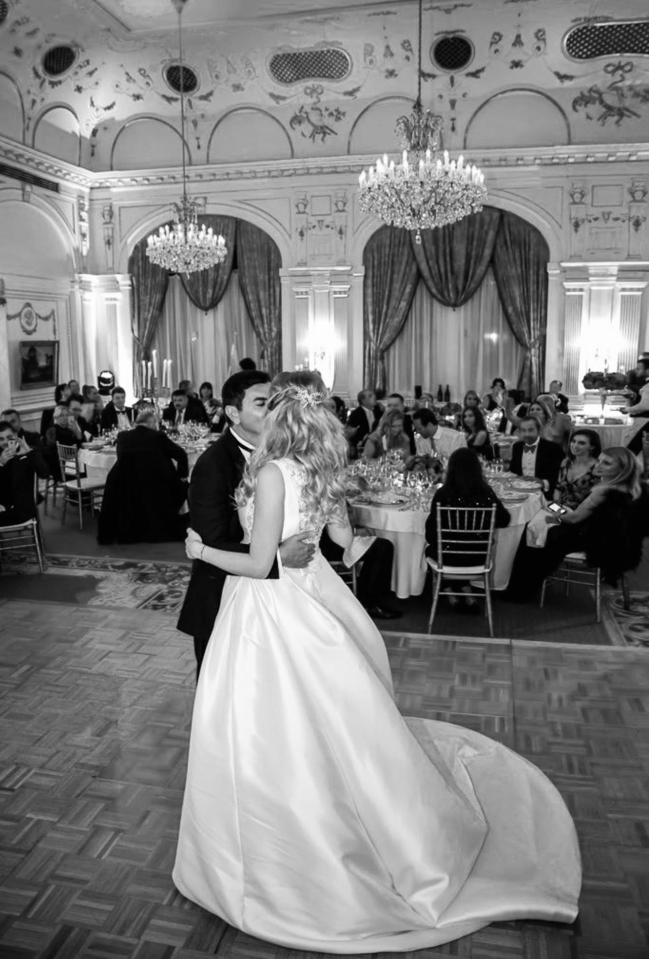 Dezvăluirea făcută de Valentina Pelinel la 7 ani de la nunta cu Cristi Borcea. „Eram deja 5 suflete într-o poveste”