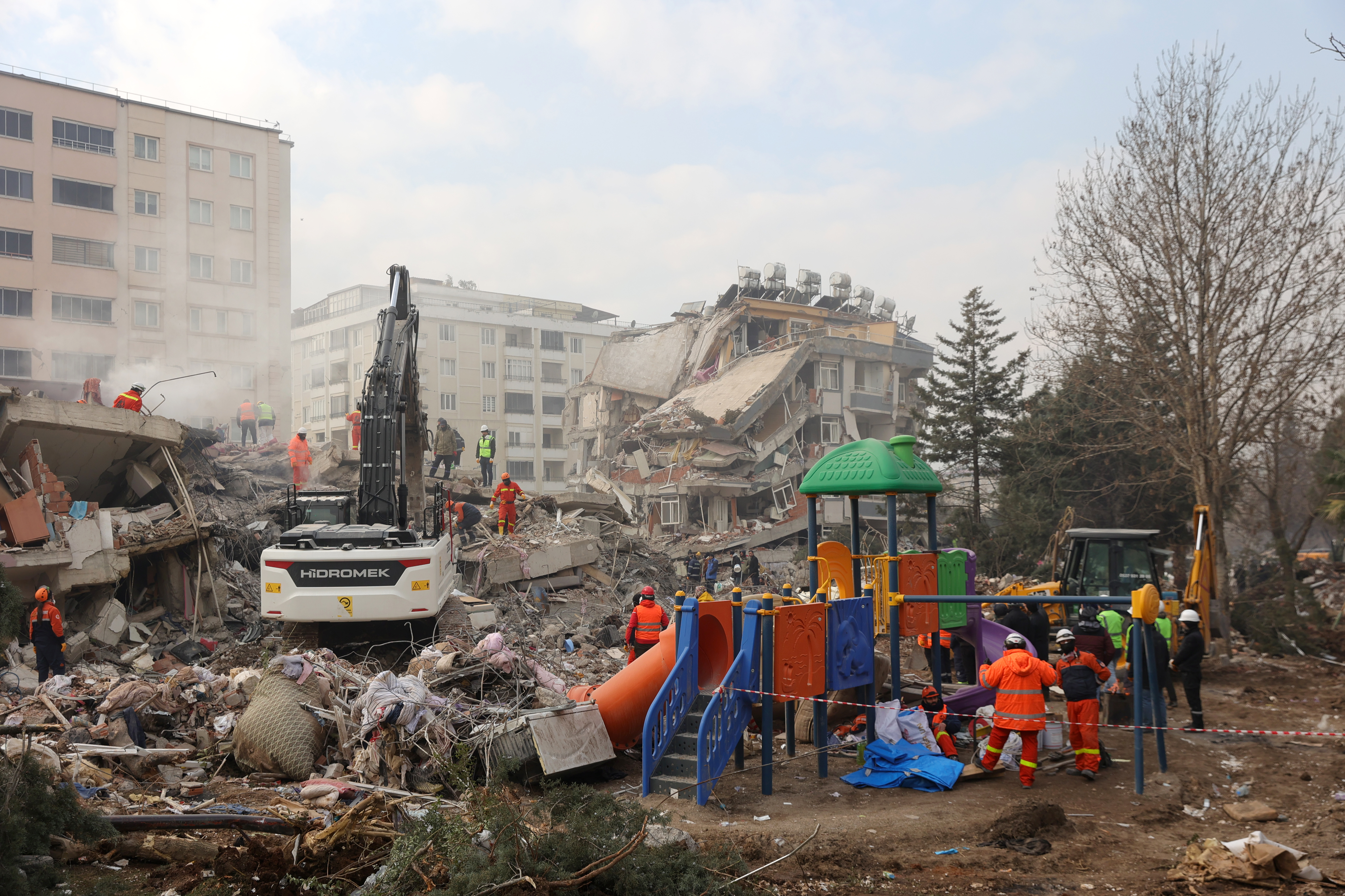 Bilanțul cutremurelor din Turcia și Siria crește dramatic. Cinci milioane de sirieni, „rămași fără adăpost”