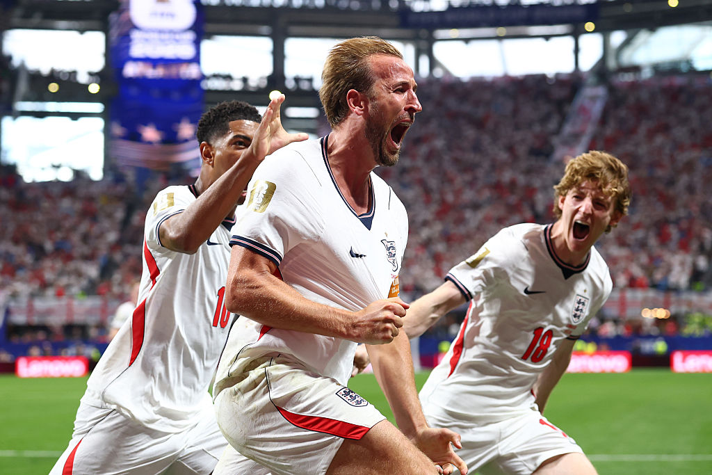 Közel volt a meglepetés: Anglia Hary Kane varázslatával, óriási dráma után ejtette ki a Kongói DK-t