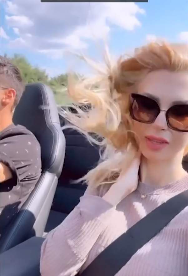 Victor Vlad Cornea a dus-o pe Andreea Bălan acasă, la Sibiu. Artista s-a fotografiat în bluza tenismenului: „Dragoste pură”