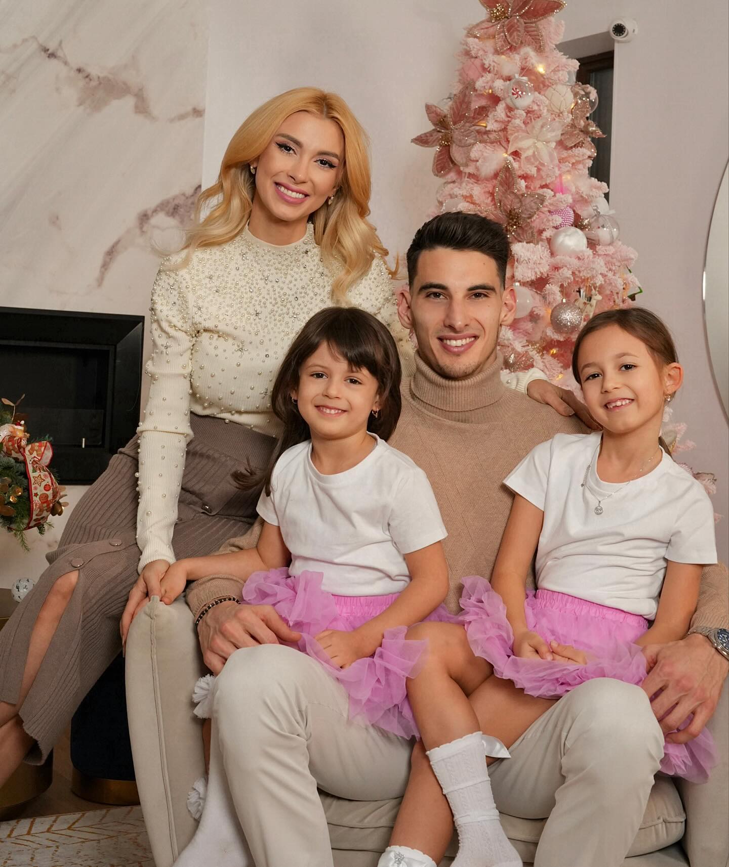 Andreea Bălan, reguli stricte pentru fiicele sale. Ce nu au voie să facă până la 12 ani: „În familia noastră așa este”