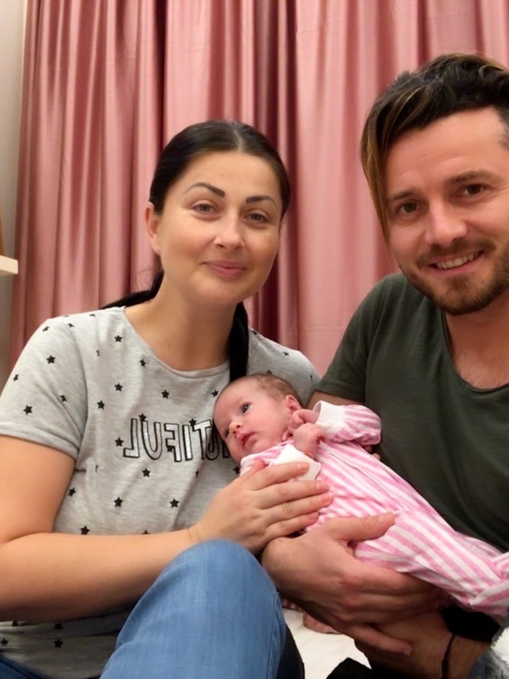 Fiica Gabrielei Cristea și a lui Tavi Clonda a împlinit 9 ani. Imagini adorabile cu Victoria de când era bebeluș și până în prezent