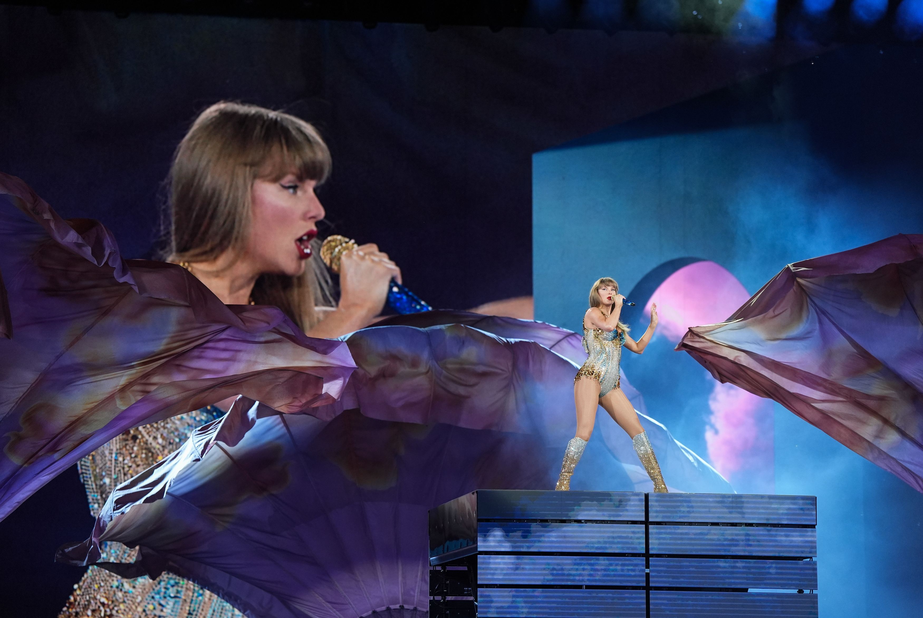 Câți bani le-a dat Taylor Swift angajaților care au lucrat cu ea la turneul de două miliarde de dolari
