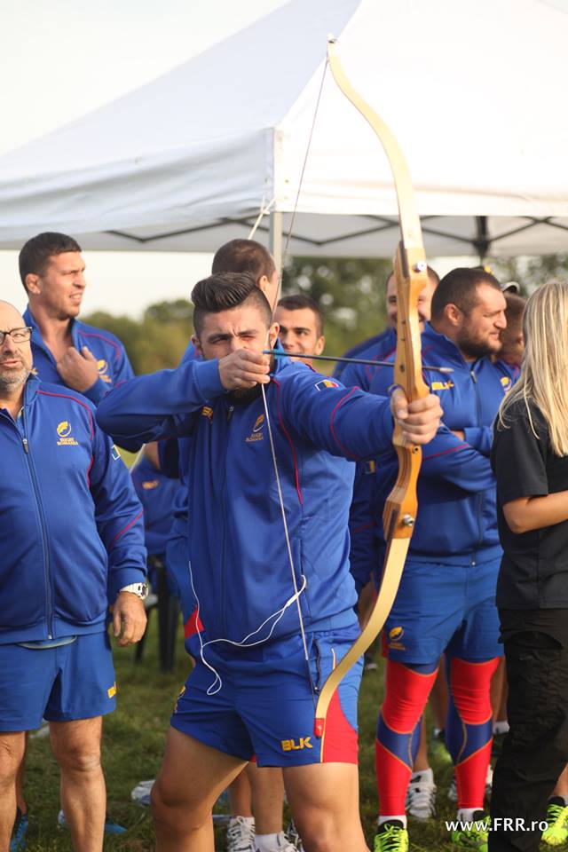 Stejarii s-au distrat tir cu arcul, tras la talere sau la tinţă fixă. ^Convocat în locul lui Ovidiu Toniţa, accidentat, Vlad Nistor a făcut primul antrenament la Cupa Mondială / FOTO&VIDEO
