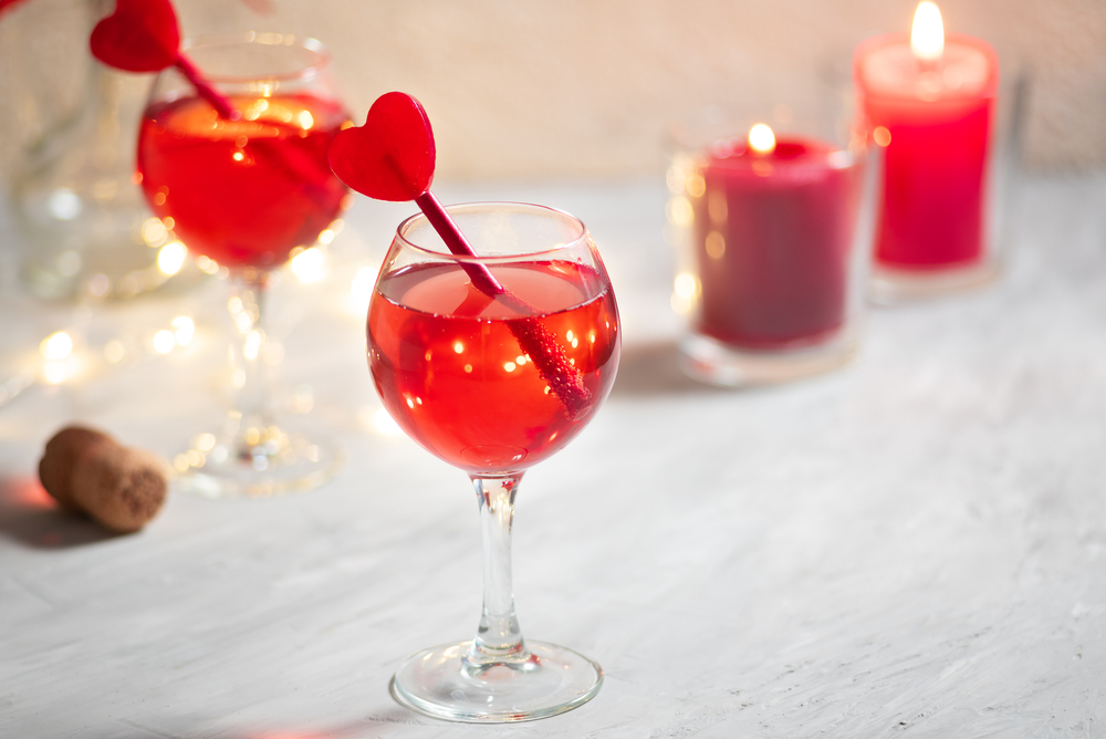 Cocktailuri de Valentine’s Day - rețete de băuturi de pregătit pentru Ziua Îndrăgostiților