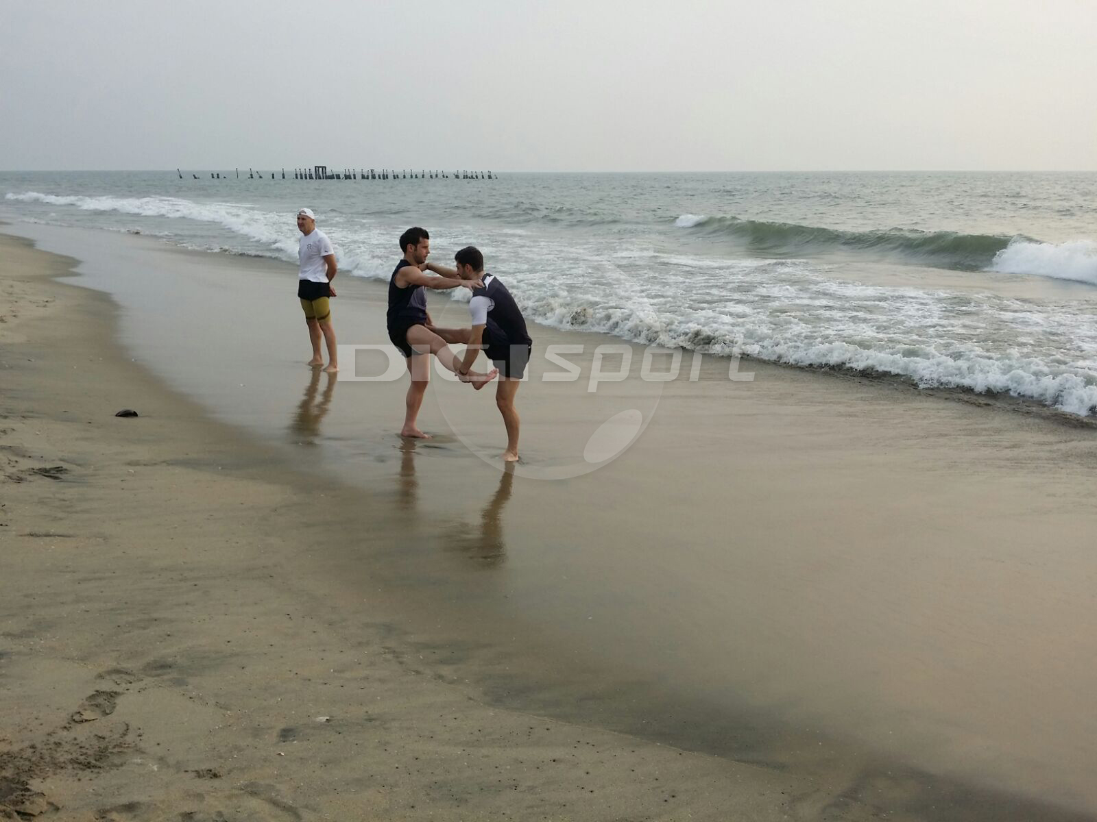Rapidiștii s-au antrenat pe plajă în India. Giuleștenii debutează duminică / GALERIE FOTO