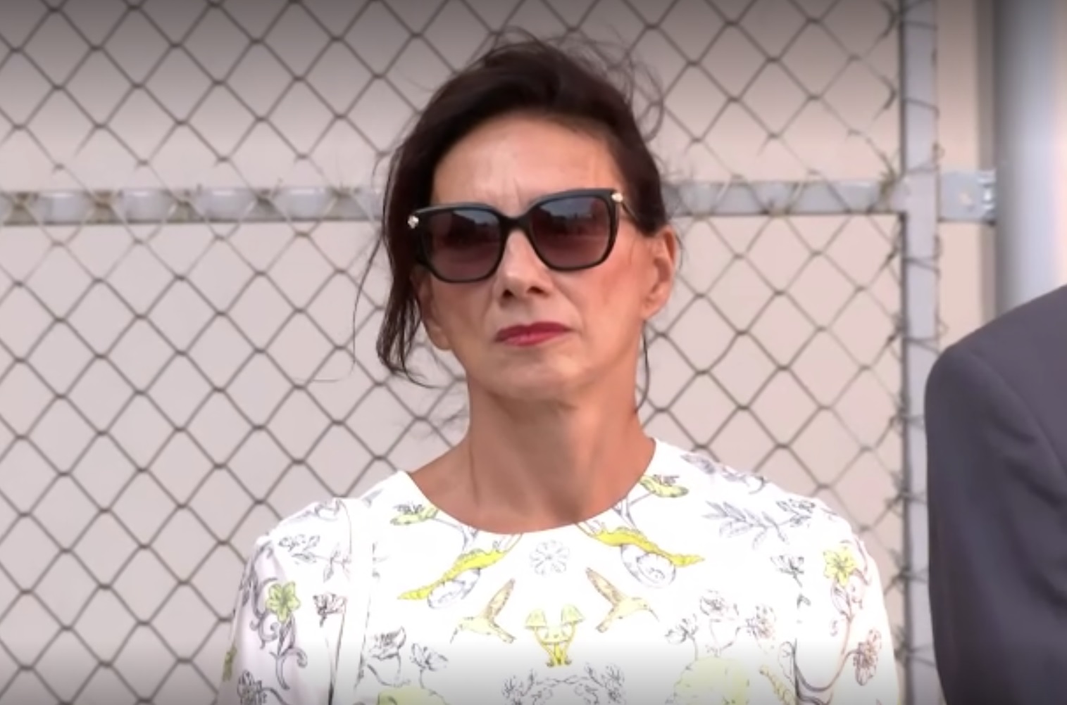 Ținuta purtată de Carmen Iohannis la vizita oficială în Germania alături de Klaus Iohannis. A ales un creator de modă român