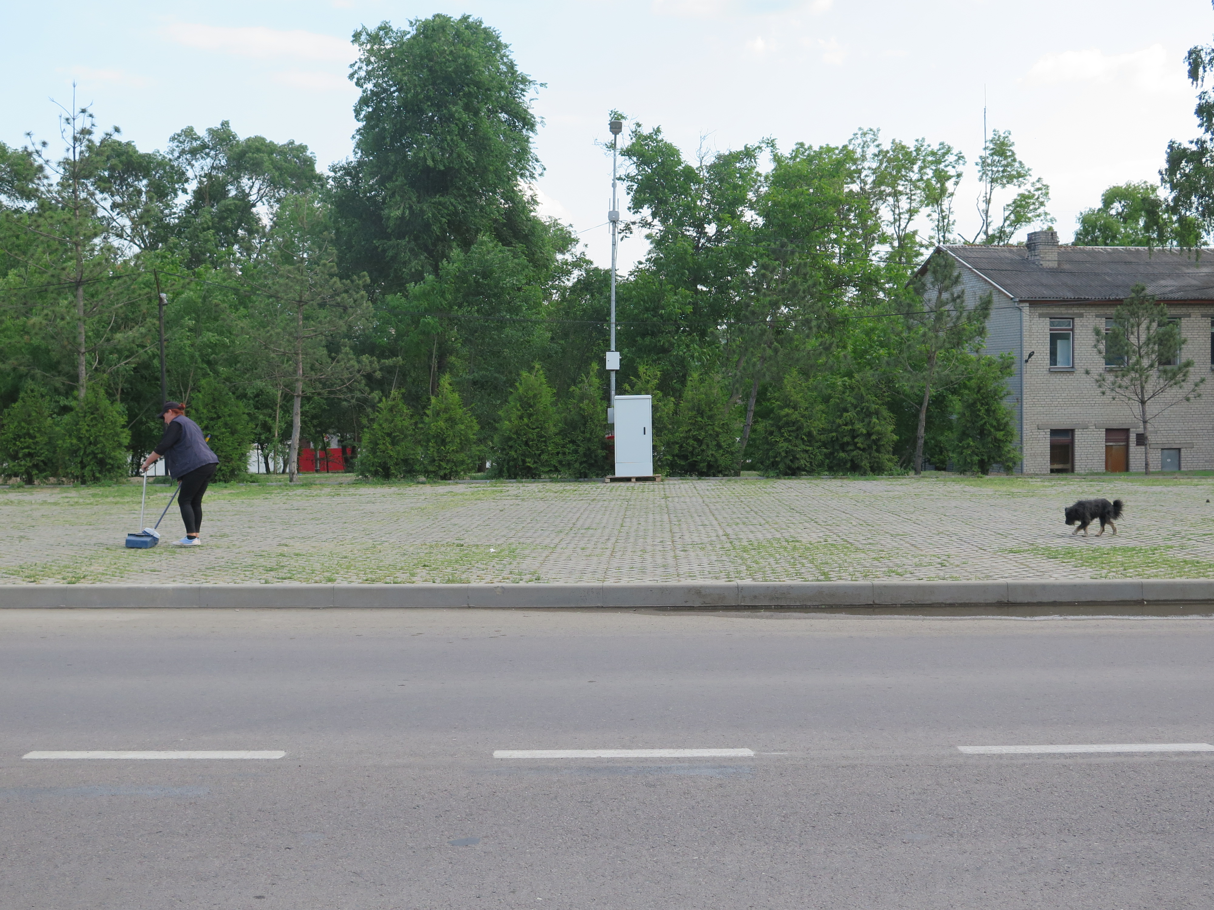 REPORTAJ LA CASTELUL MIMI. Liderii Uniunii Europene au ajuns în Republica Moldova și vor vedea locul de unde le vin oamenii care le muncesc  pe câmpuri, pe șantiere și în locuințe