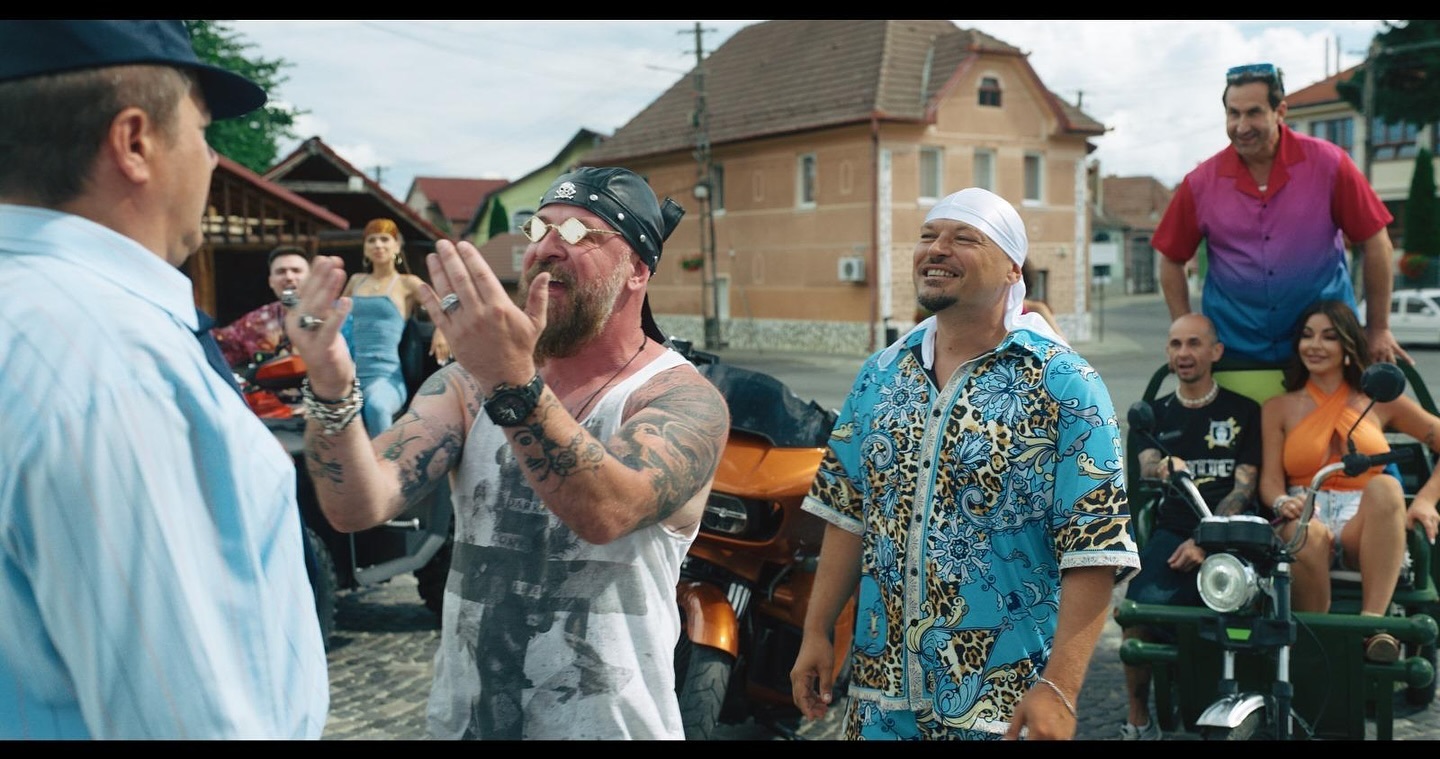 Puya și-a luat casă la țară, dar nu poate locui acolo. Care este motivul pentru care a luat această decizie. „Merg, stau o zi și mă întorc acasă”