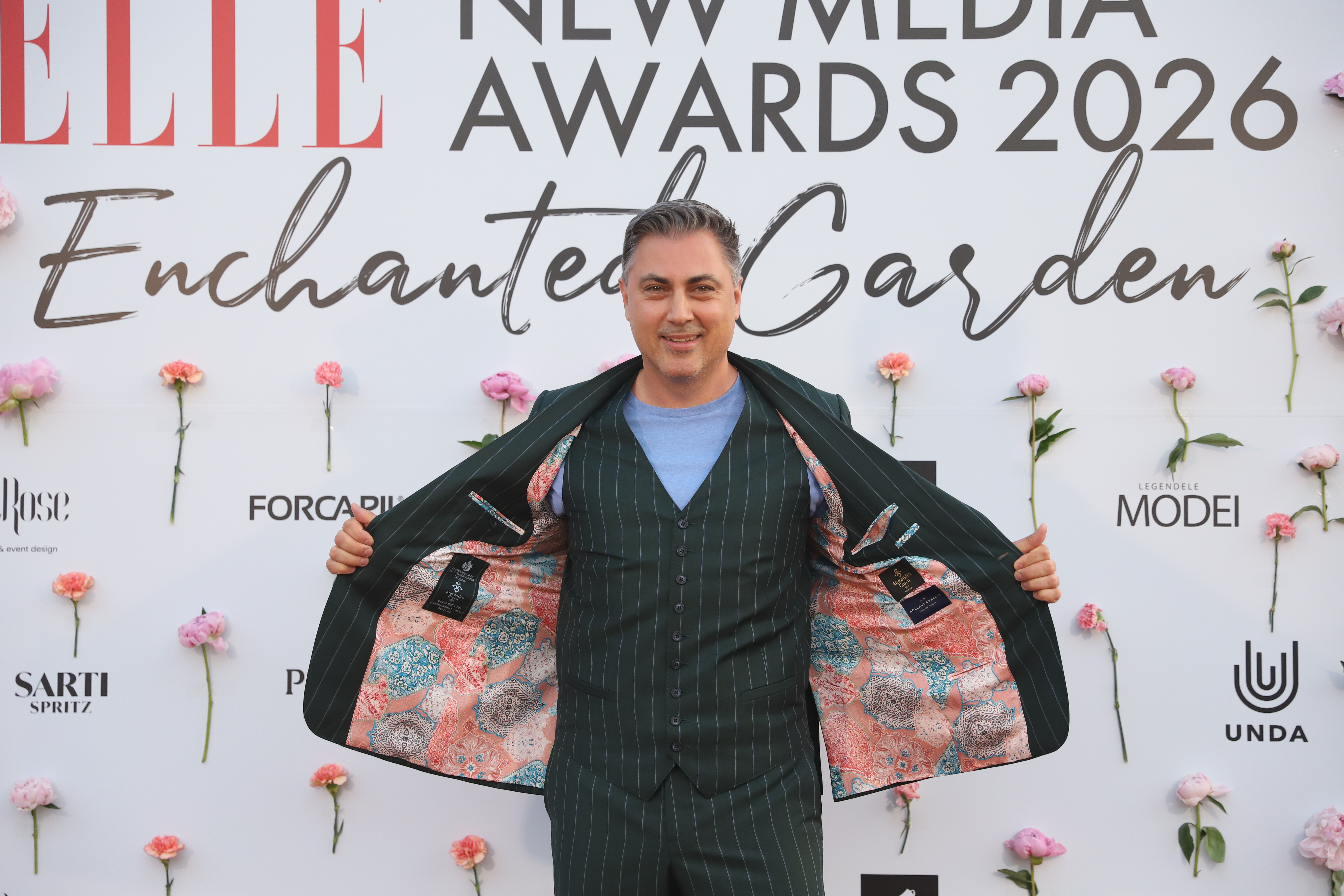 Vedete și influenceri celebri la ELLE New Media Awards 2026. Cum au apărut Alexandru Ciucu și Alexandra Căpitănescu