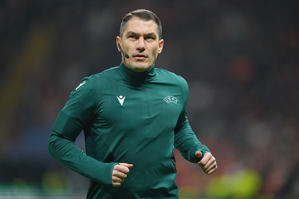 Magyar bíró vezeti a címvédő rangadóját a Bajnokok Ligájában