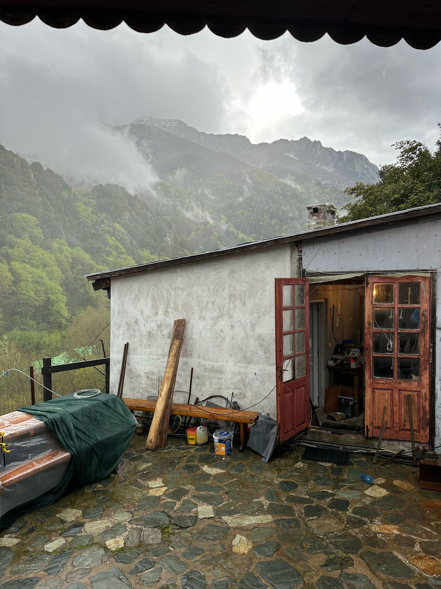 Ce face un fost concurent Survivor România în Postul Paștelui. Cum a fost surprins pe Muntele Athos: „Cea mai frumoasă experiență” | EXCLUSIV