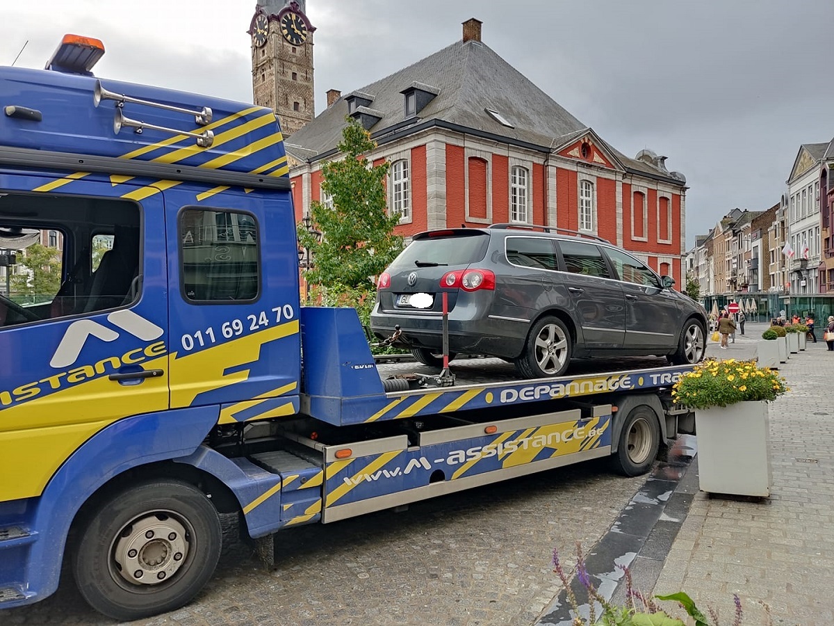 „De unde pot comanda plăcuțe de înmatriculare românești?” O primăriță din Belgia ridică mașinile cu numere de România, fără să mai amendeze șoferii
