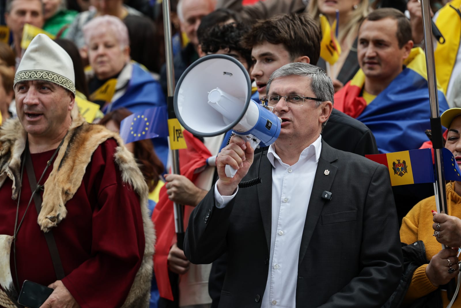 Marș pro UE și pro PAS la Chișinău: „Lumea rusă înseamnă război, UE înseamnă pace”
