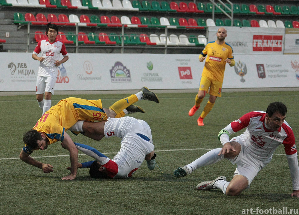 Pe ce loc a terminat naționala artiștilor fotbaliști la Campionatul Mondial - Moscova Art Football 2017. Temișan, Enache și Kamara au impresionat prin muzica lor / FOTO