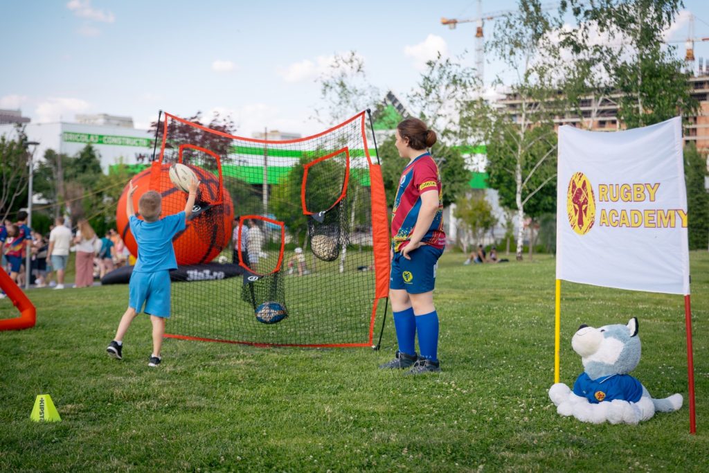 Cine a întors scaunul lui Theo Rose pe terenul de baschet? Super show și momente emoționante la BCR Sport Arena Streetball pe terenurile din Parcul Liniei