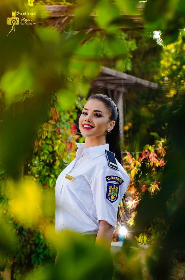 Cea mai frumoasă polițistă de frontieră din țară? E mândria colegilor! GALERIE FOTO