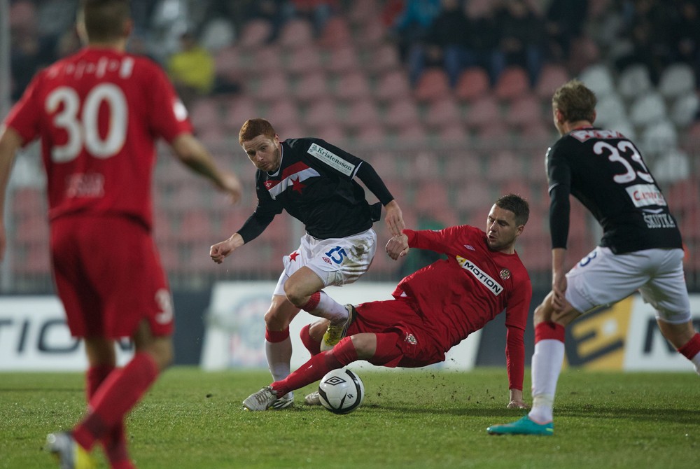 EROUL Rapidului, dat afară disicplinar de la Slavia. Era la juniori!