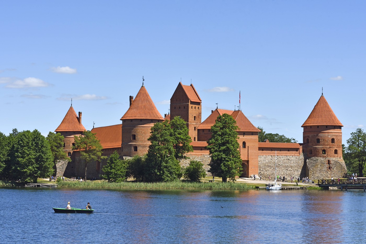 Un castel din România în top 3 cele mai spectaculoase palate din Europa: „Ca într-un basm”