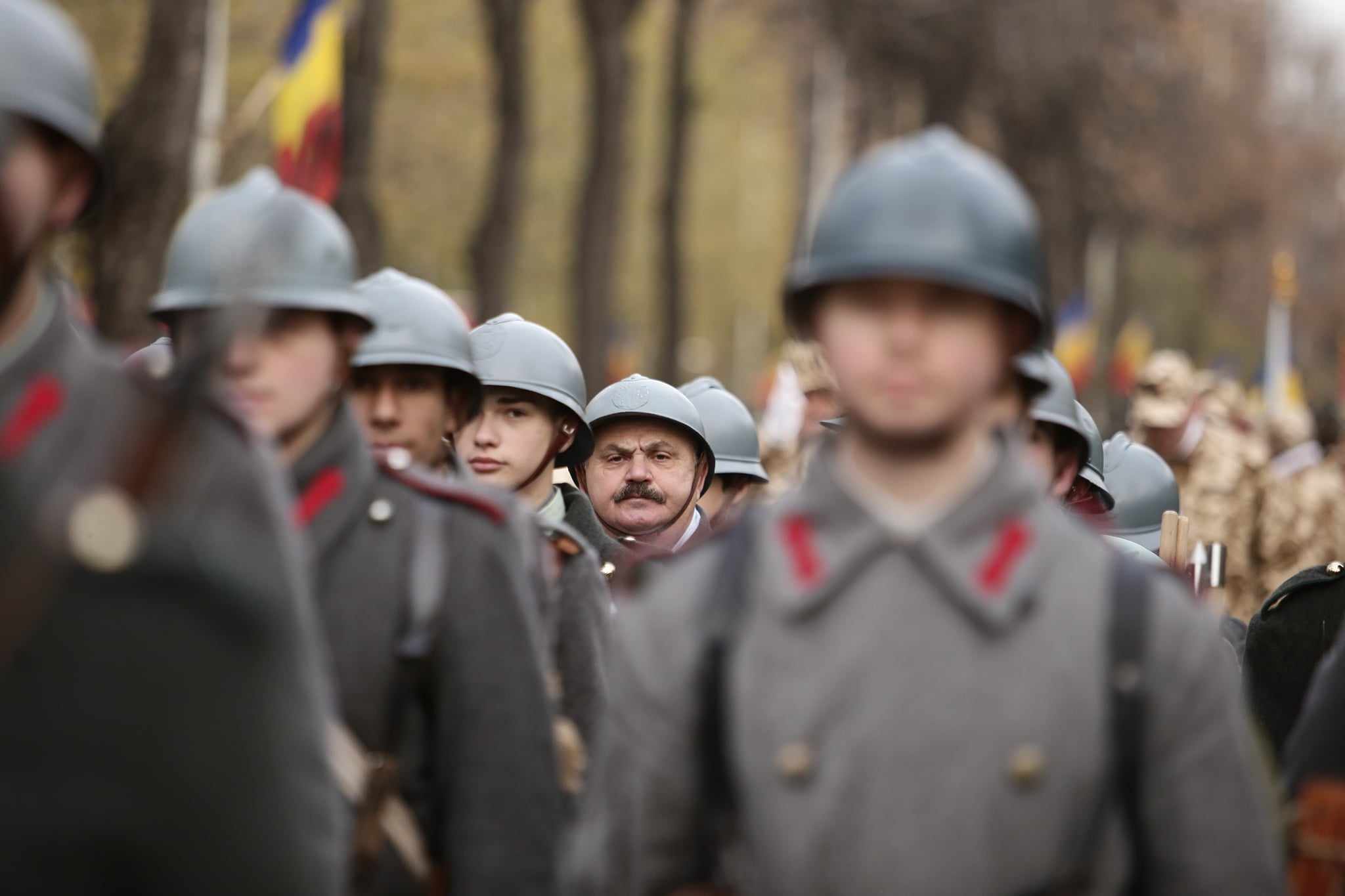 Restricțiile de circulație au aglomerat centrul Bucureștiului, din cauza repetiţiilor pentru parada militară de Ziua Națională