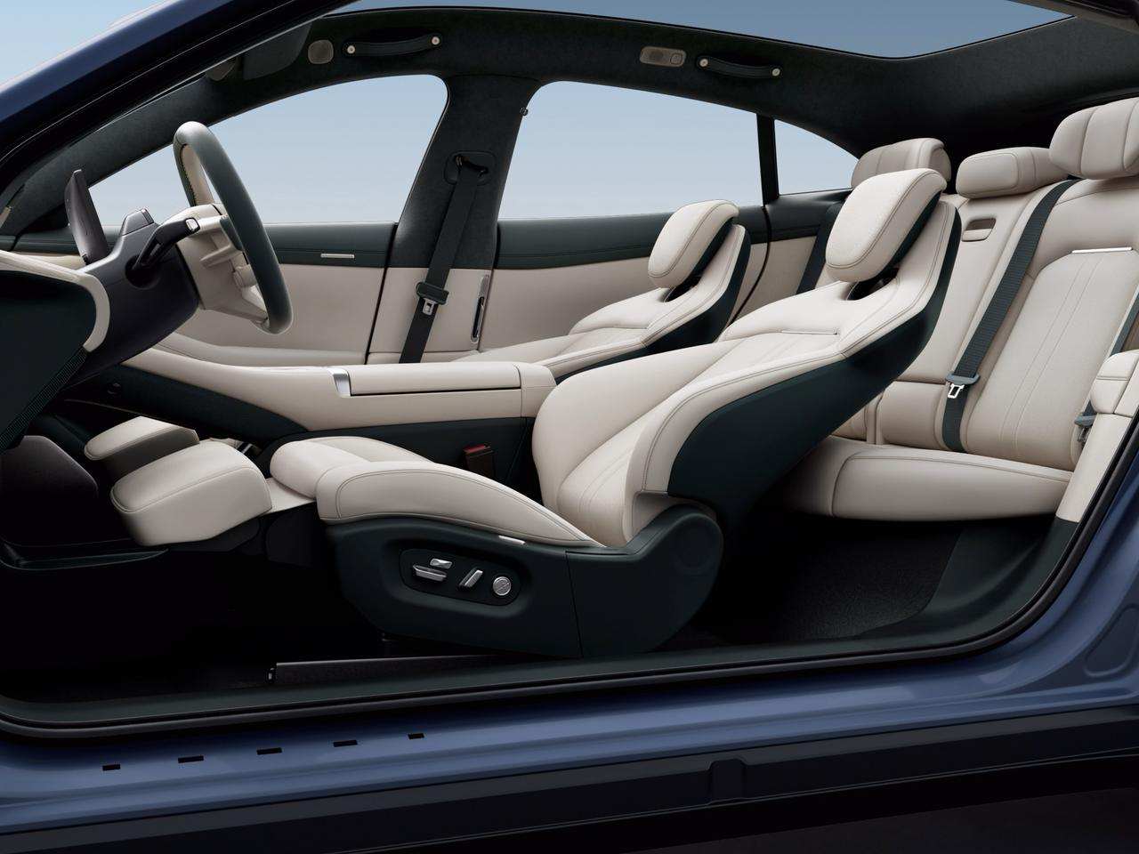 Xiaomi a lansat noul YU7, un SUV electric cu autonomie de 835 km, competitor direct pentru Tesla Model Y