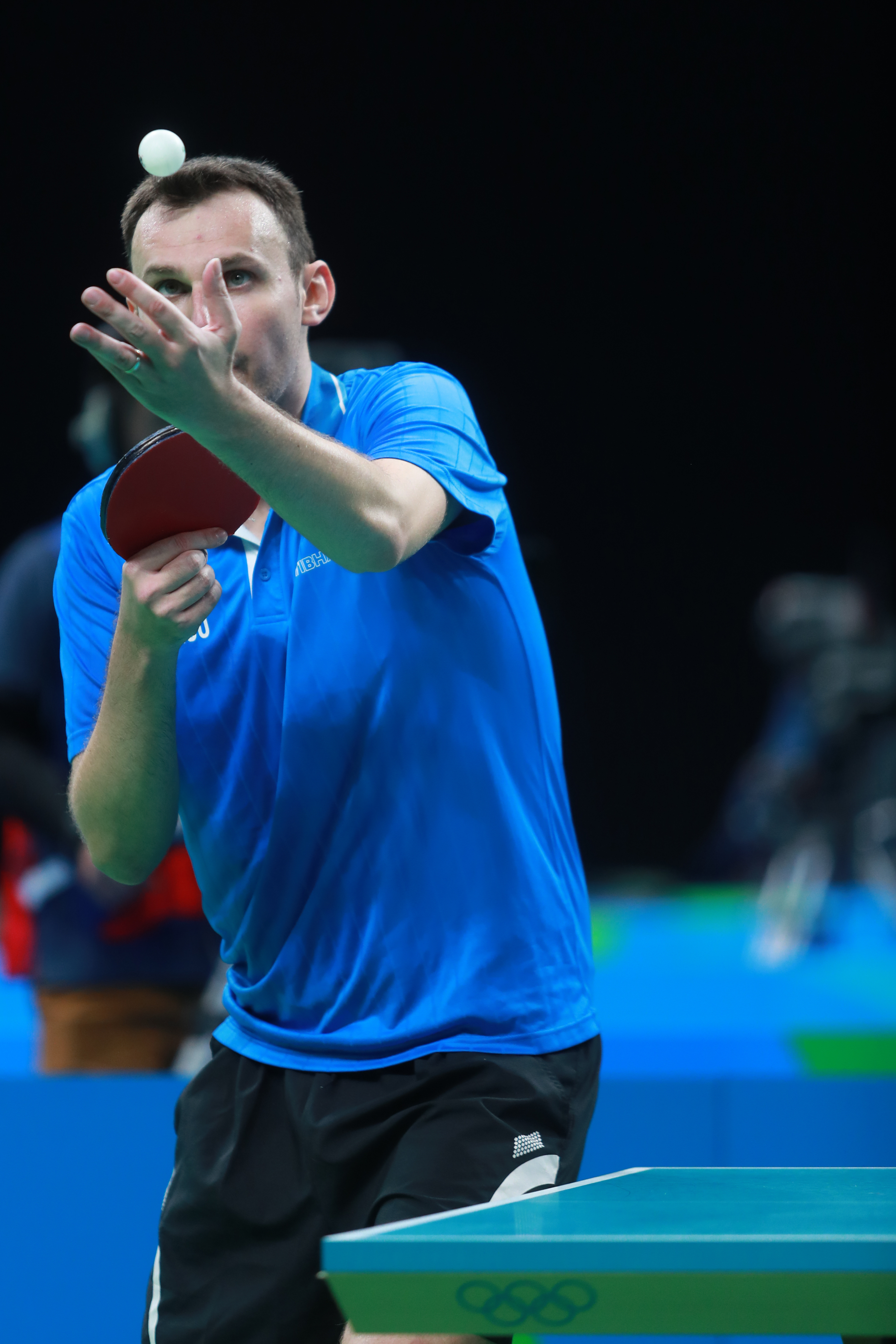 Jocurile Olimpice. Băieții țin steagul sus. Doi calificați în turul III la tenis de masă. Ionescu joacă în această noapte