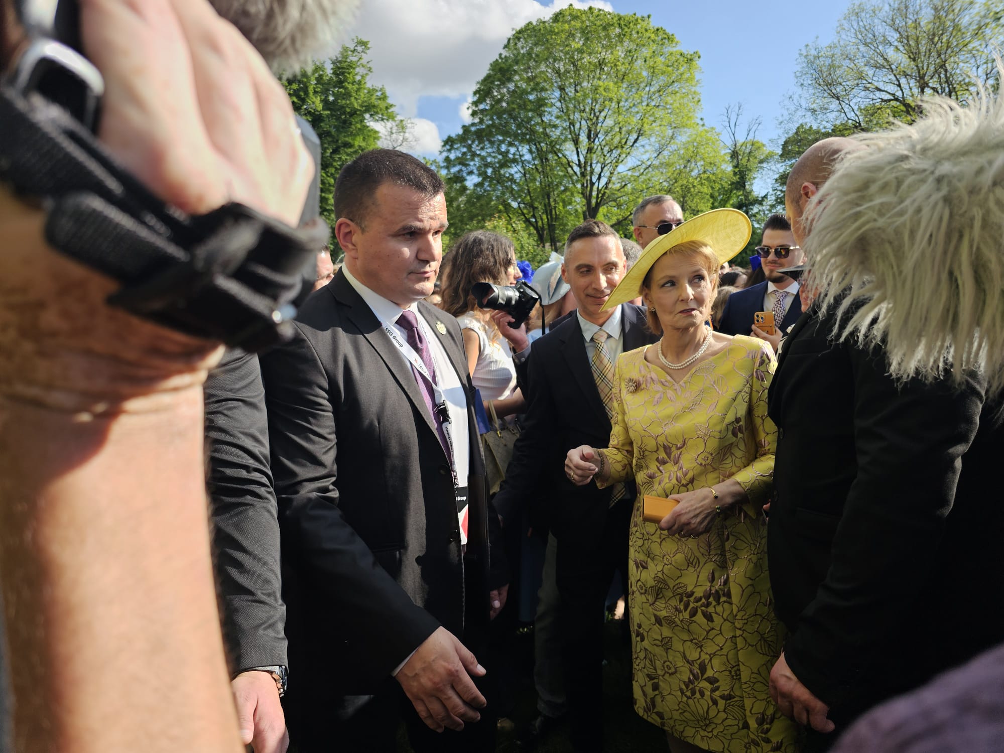 Câteva mii de invitați, inclusiv politicieni, au celebrat Ziua Regalității, pe 10 mai, printr-un Garden Party la Palatul Elisabeta | VIDEO