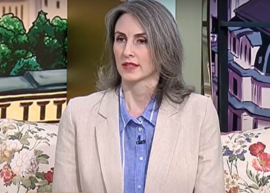 Ce diferență de vârstă e între Mihai Albu și Elena Nechifor, iubita lui. Ea e mult mai tânără decât el și nu face parte din showbiz