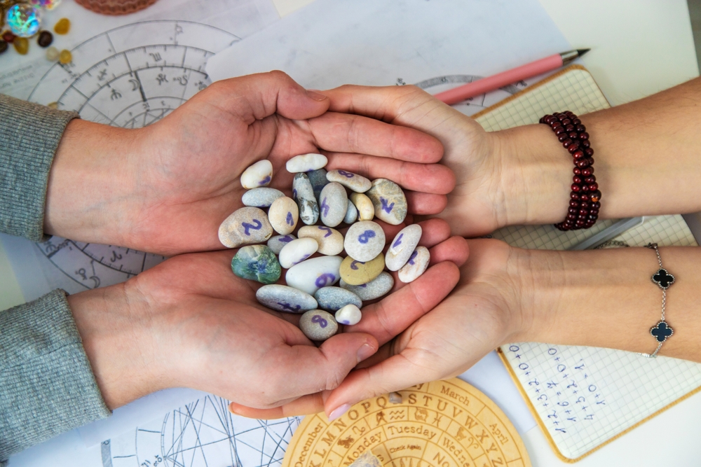 Mit árul el a születési év utolsó számjegye? A numerológia feltárja a személyiségjegyeket