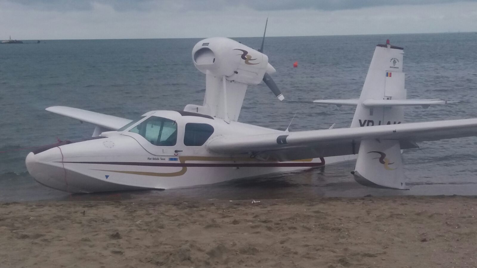 A aterizat cu hidroavionul pe plaja din Mamaia ca să mănânce un ștrudel