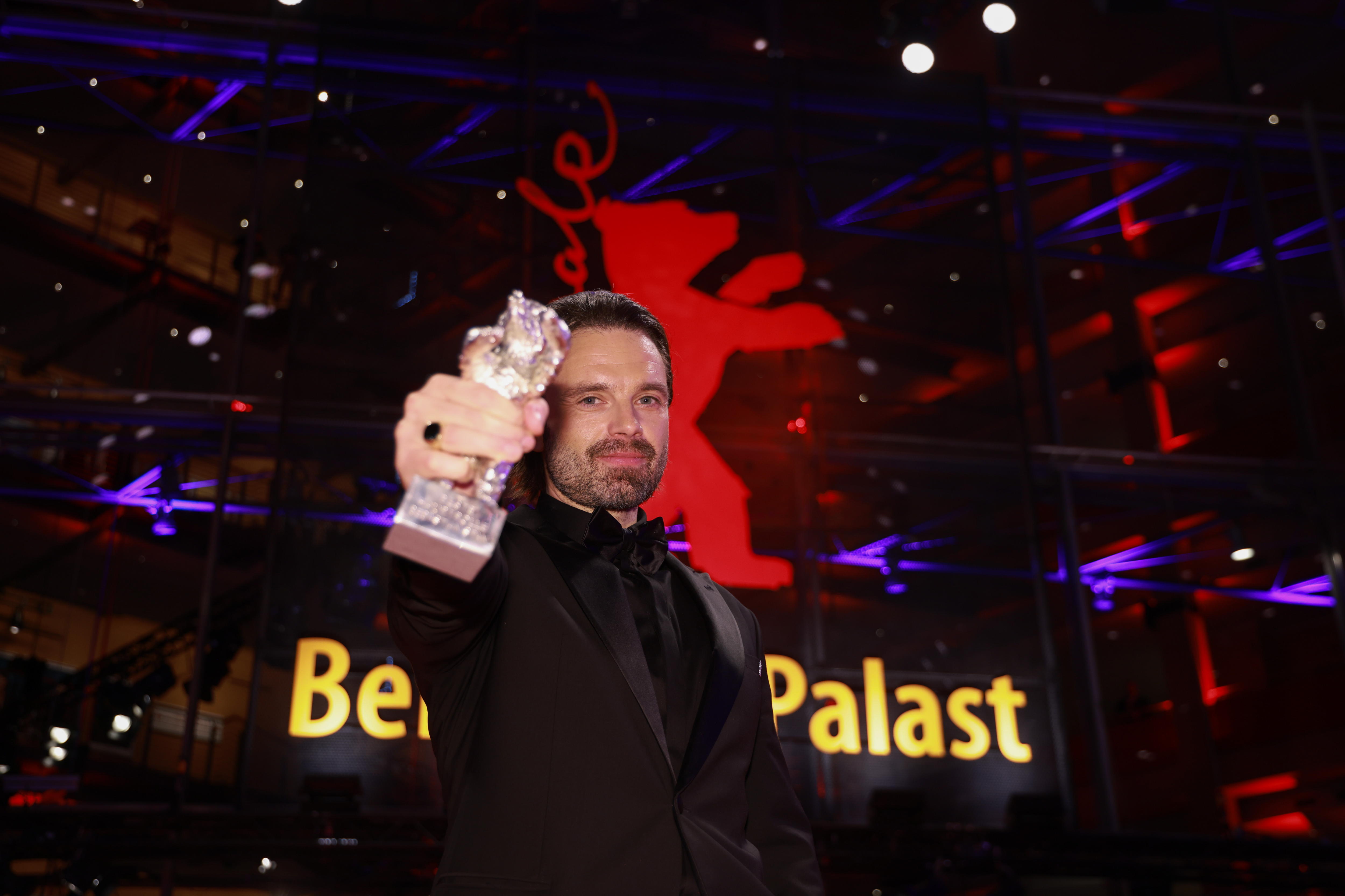 Sebastian Stan, în competiția pentru marele premiu al Festivalului de la Cannes. Actorul român îl interpretează pe Donald Trump