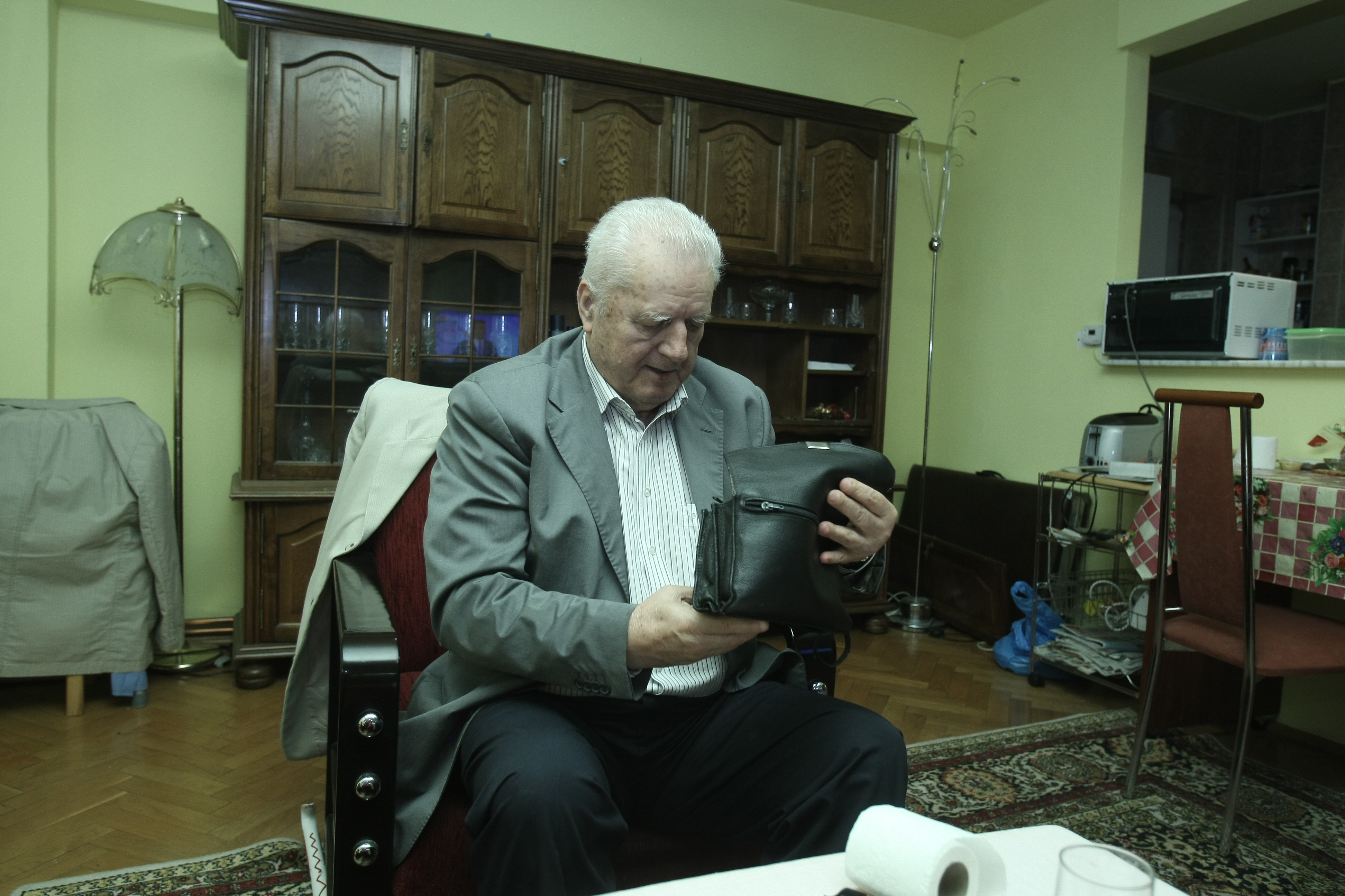 EXCLUSIV! Știați că Pădureanu a fost însurat? Vorbește în premieră despre divorț! A înșelat-o nea Jean pe Tanti Pușa? GALERIE FOTO
