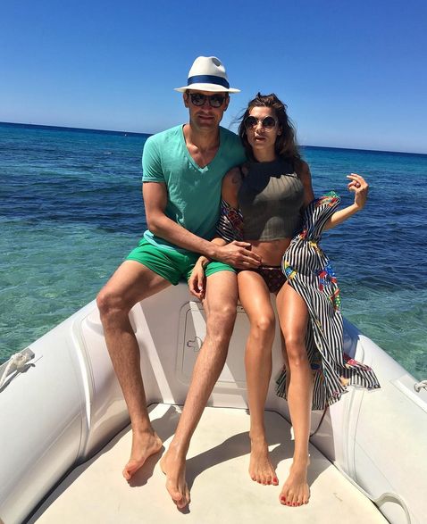 Soția lui Ciprian Tătărușanu, super sexy. Întorci capul chiar și fără să vrei după ea | FOTO