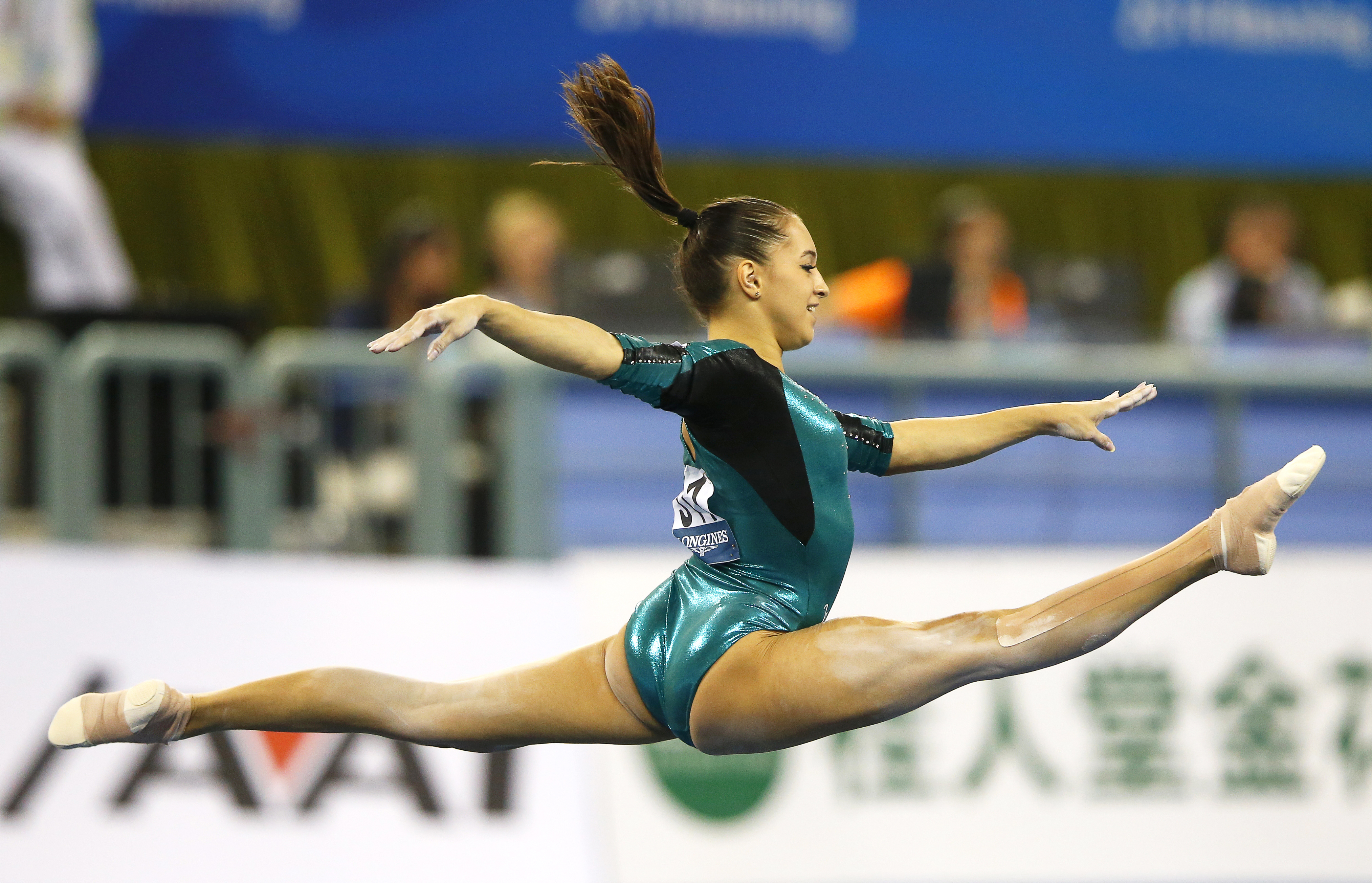 FOTO & VIDEO / Super-reportaj realizat de CNN cu Larisa Iordache