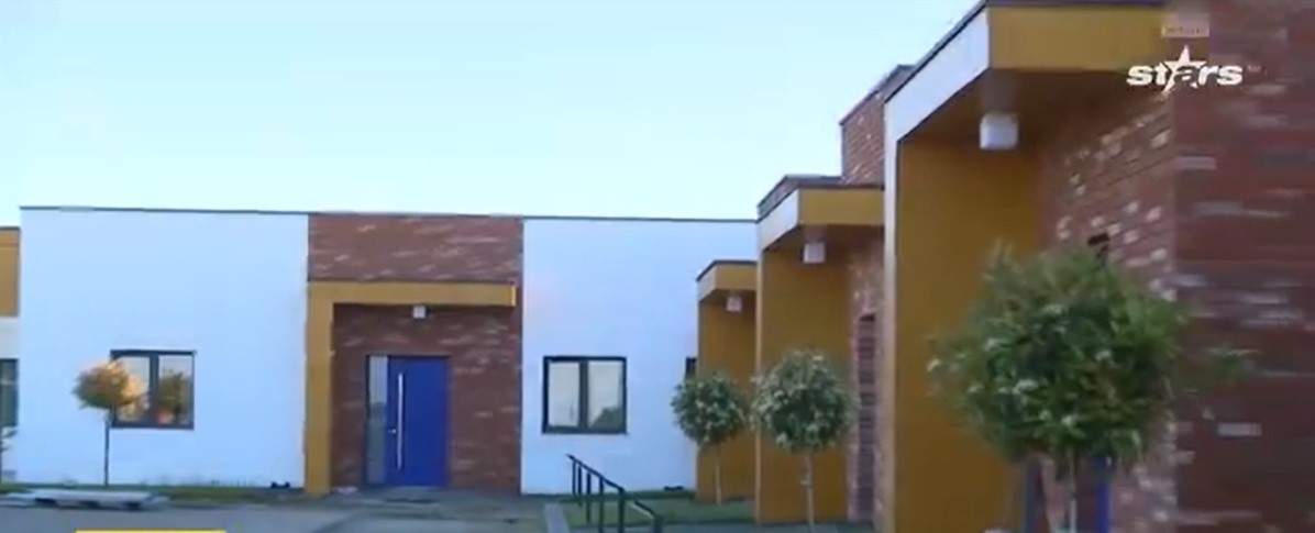 Imagini cu casa construită de Mihai Neșu pentru copiii cu nevoi speciale. „Nu e ușor să fii mereu pe șantier”