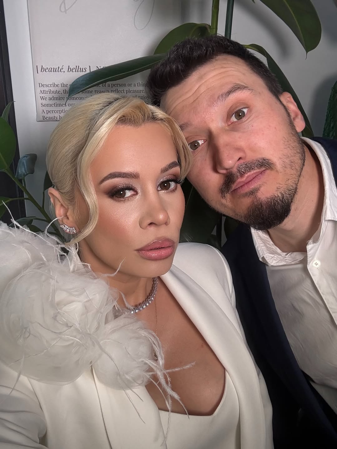 Cum arată Anisia Gafton însărcinată în 5 luni. Veteta a publicat imaginile. „Cam atât mi-a crescut, la fel de repede ca euro”