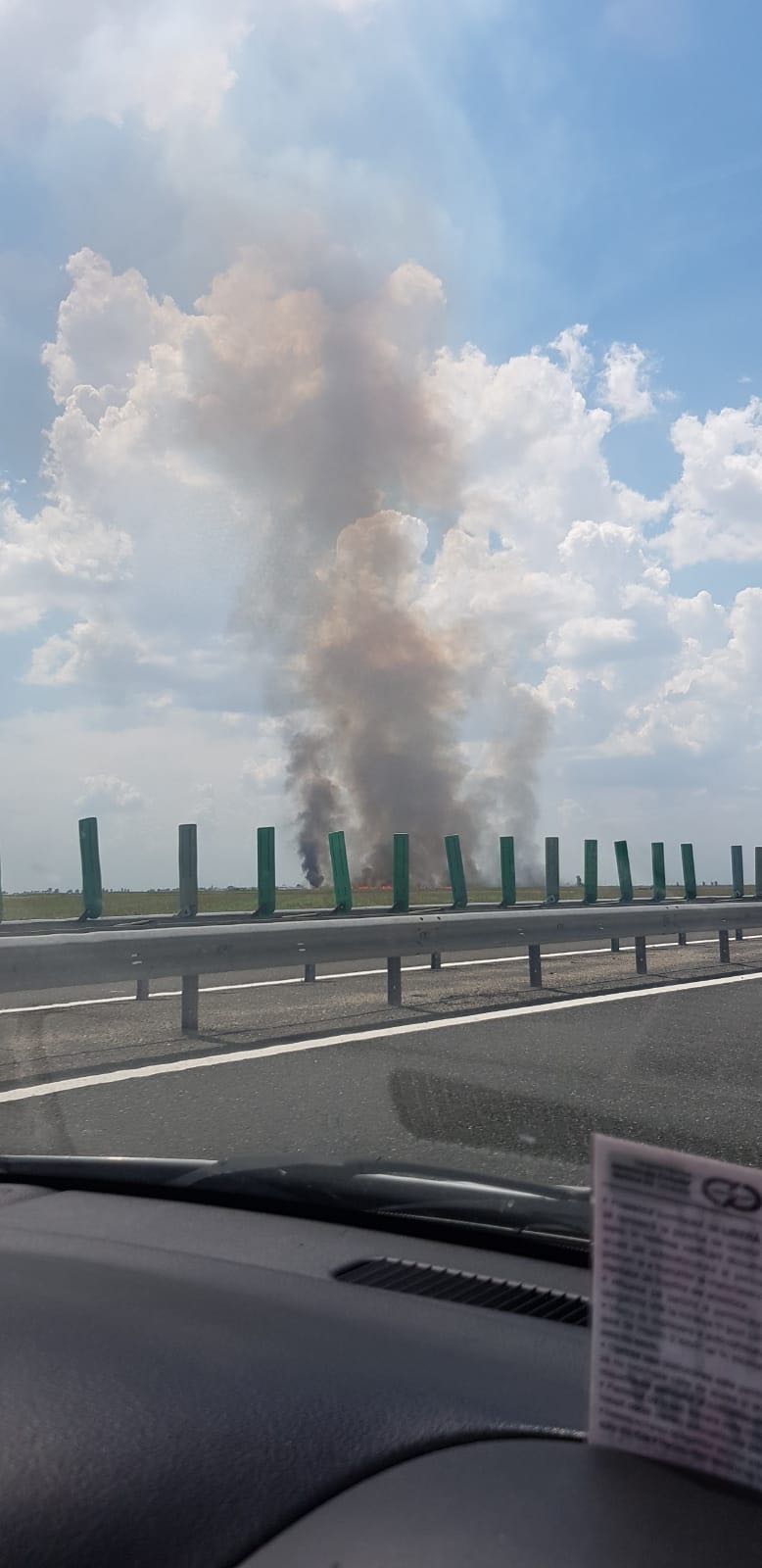 UPDATE | Un MiG-21 Lancer s-a prăbușit la Baza Borcea, în timpul unui show aviatic. Pilotul a murit carbonizat (FOTO&VIDEO)