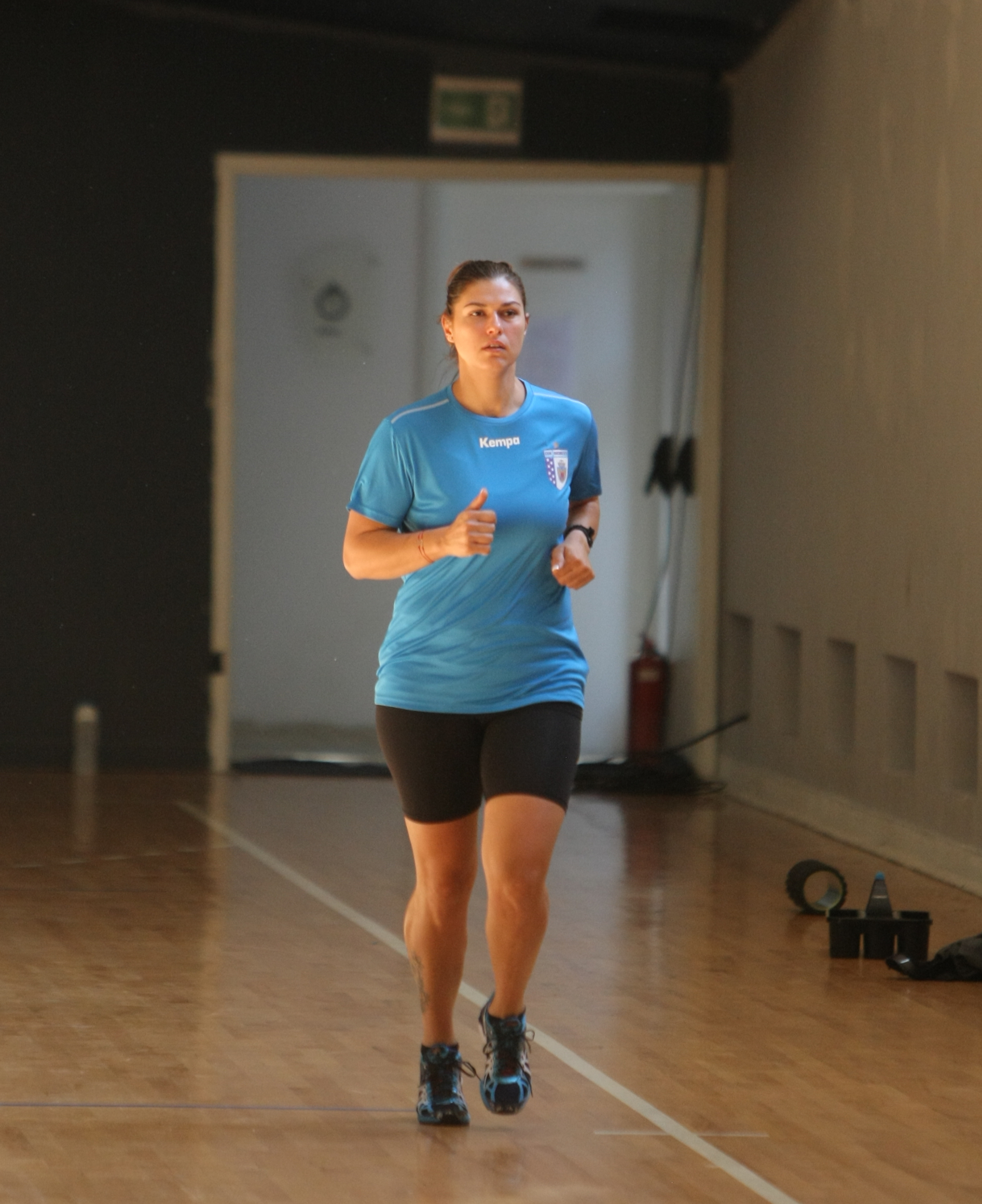 Oana Manea, pivotul echipei CSM București: ”Vreau copil”! Ce spune despre Vasile Șiman, cel care i-a batjocorit tatăl / GALERIE FOTO & VIDEO