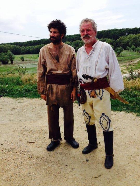 Toma Cuzin, cunoscut ca Firicel din „Las Fierbinți”, cu familia la Premiile GOPO 2024. Imagini rare cu soția și cei doi copii