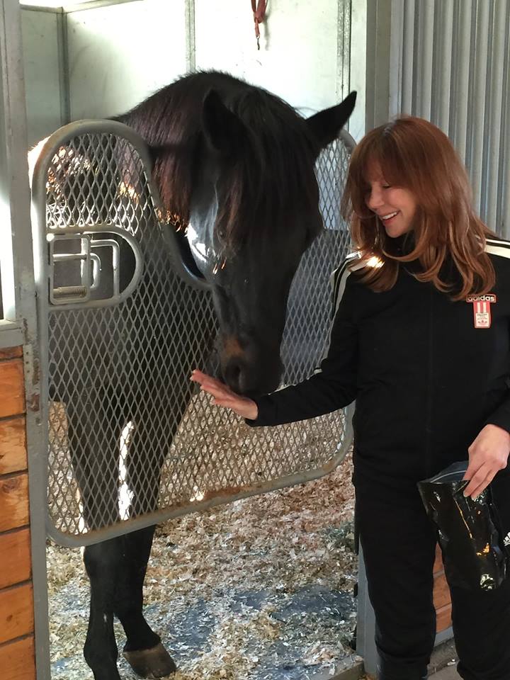 FOTO | Pamela din Dallas a ajuns la 69 de ani. Incredibil cum arată Victoria Principal