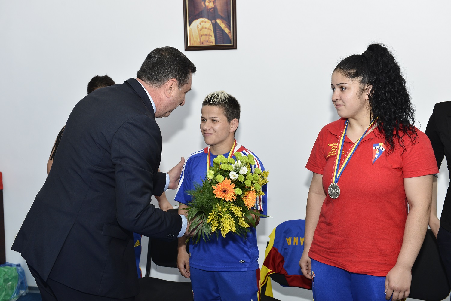 CSA Steaua le-a premiat pe medaliatele de la box şi canotaj