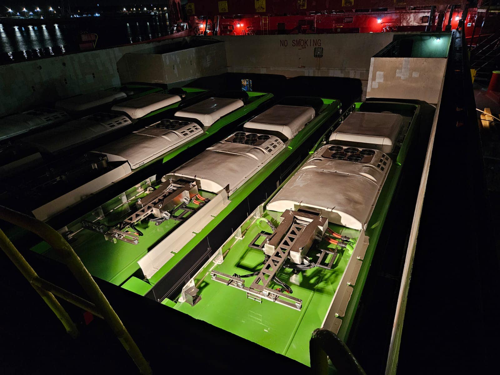 Primele 51 de autobuze electrice din China cumpărate de Primăria Capitalei au ajuns în țară. Când vor intra în circulație