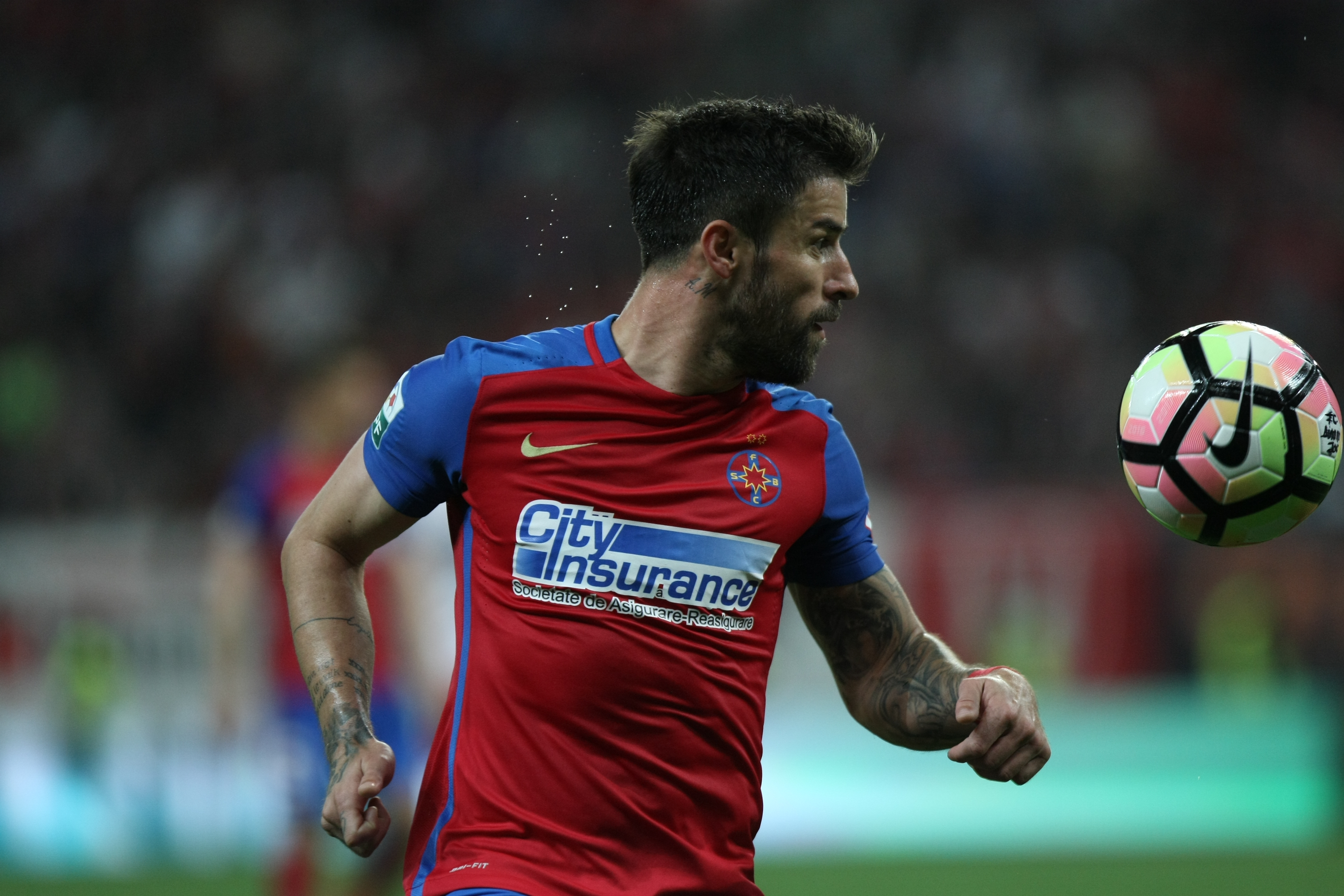 Liga I, etapa a 8-a, play-off: Dinamo - FCSB 2-1. Derby decis în minutul 96, din penalty! ”Cazul Bricheta”, nimica toată pe lângă bombardamentul de pe Arena Națională. Reghe, scandal cu arbitri | LIVE&VIDEO