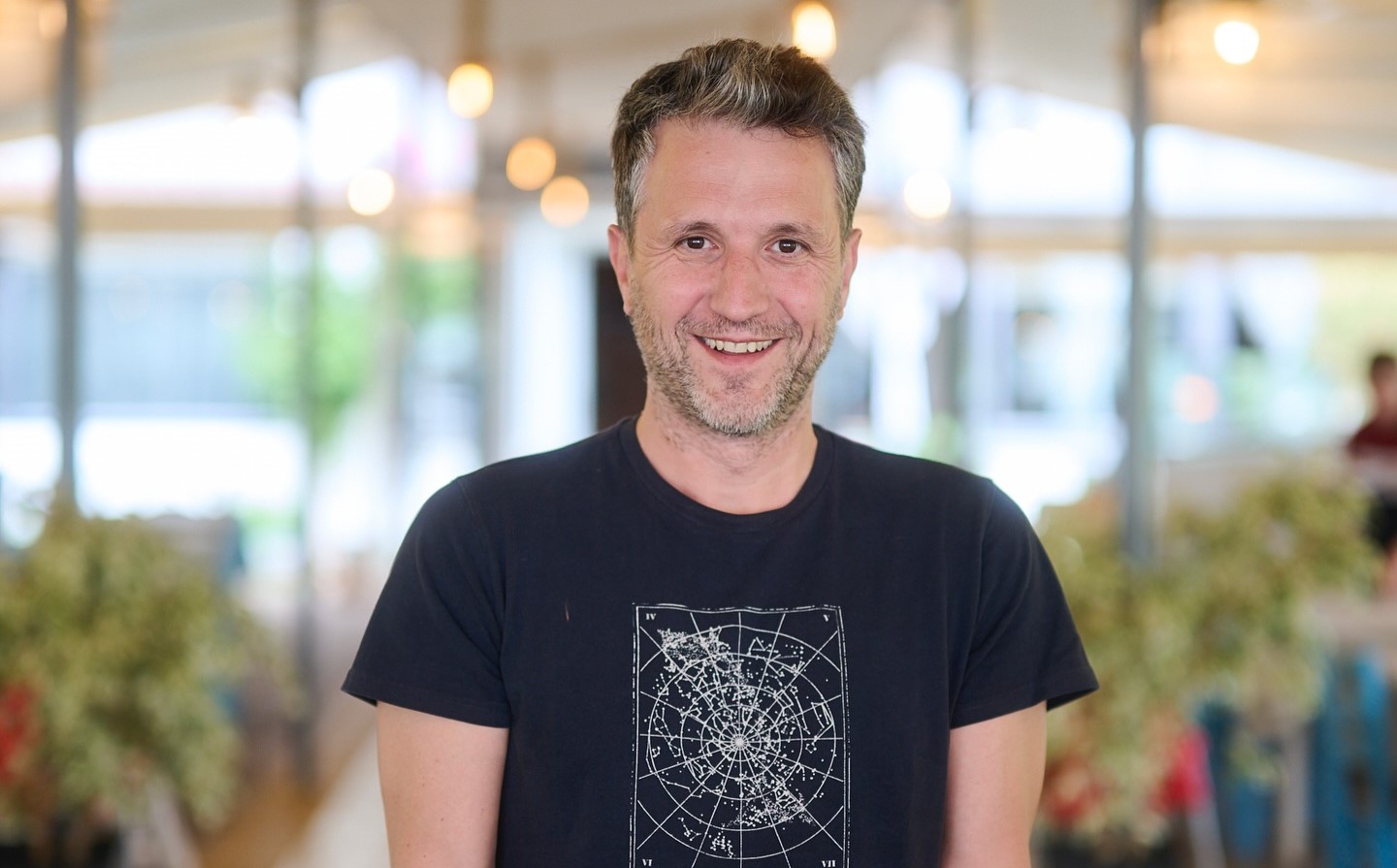 Ce vedetă l-a ajutat pe Mihai Bobonete să ajungă la „Românii au talent”: „Reprezintă un reper în categoria lui”
