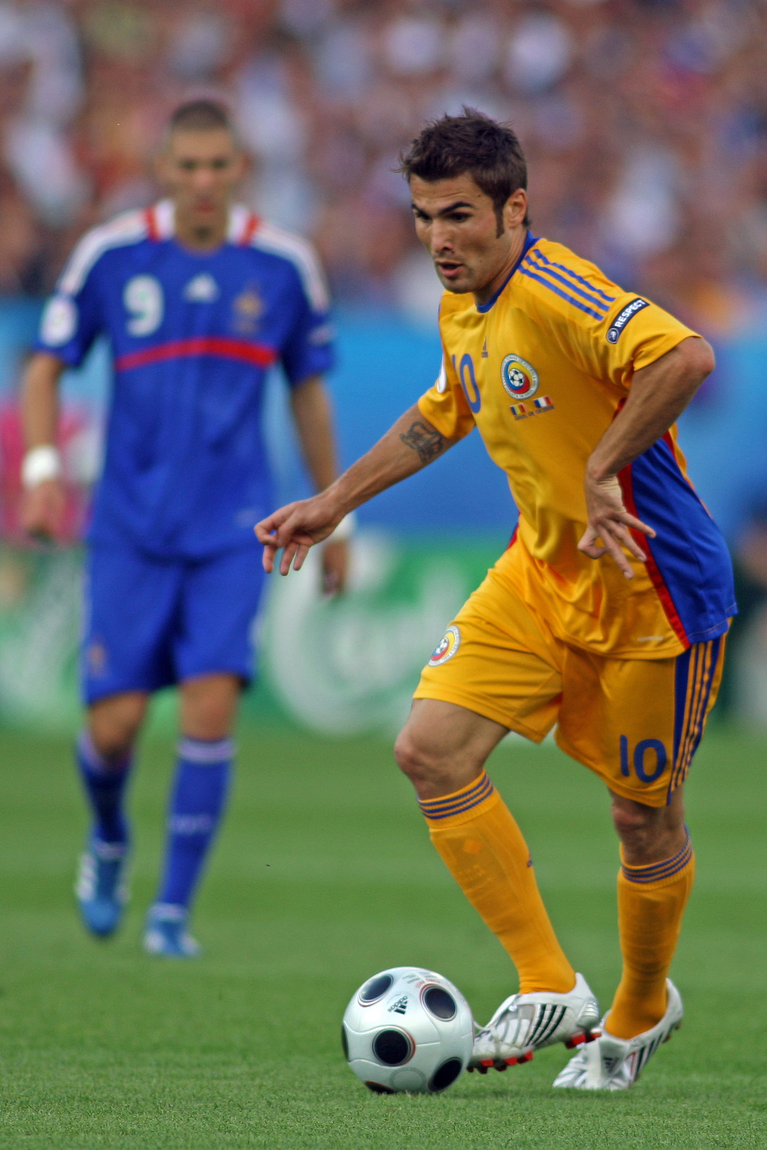 Mutu trage să ajungă la Euro 2016, pentru a-l depăși pe Hagi în topul marcatorilor de la națională! ^Vrea să intre în istorie